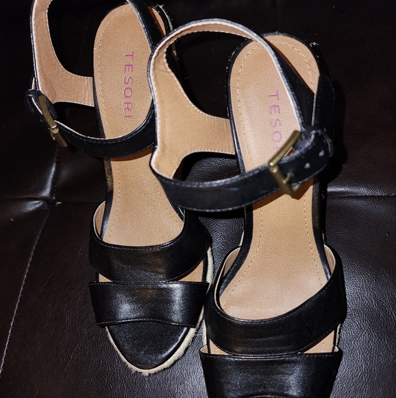 Tesori Espadrille Wedges size 7M - Picture 4 of 5